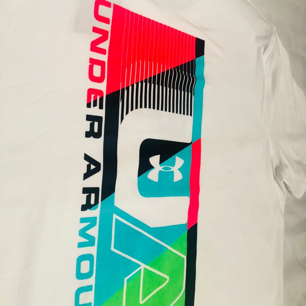 🔥 Under Armour Large T-shirt